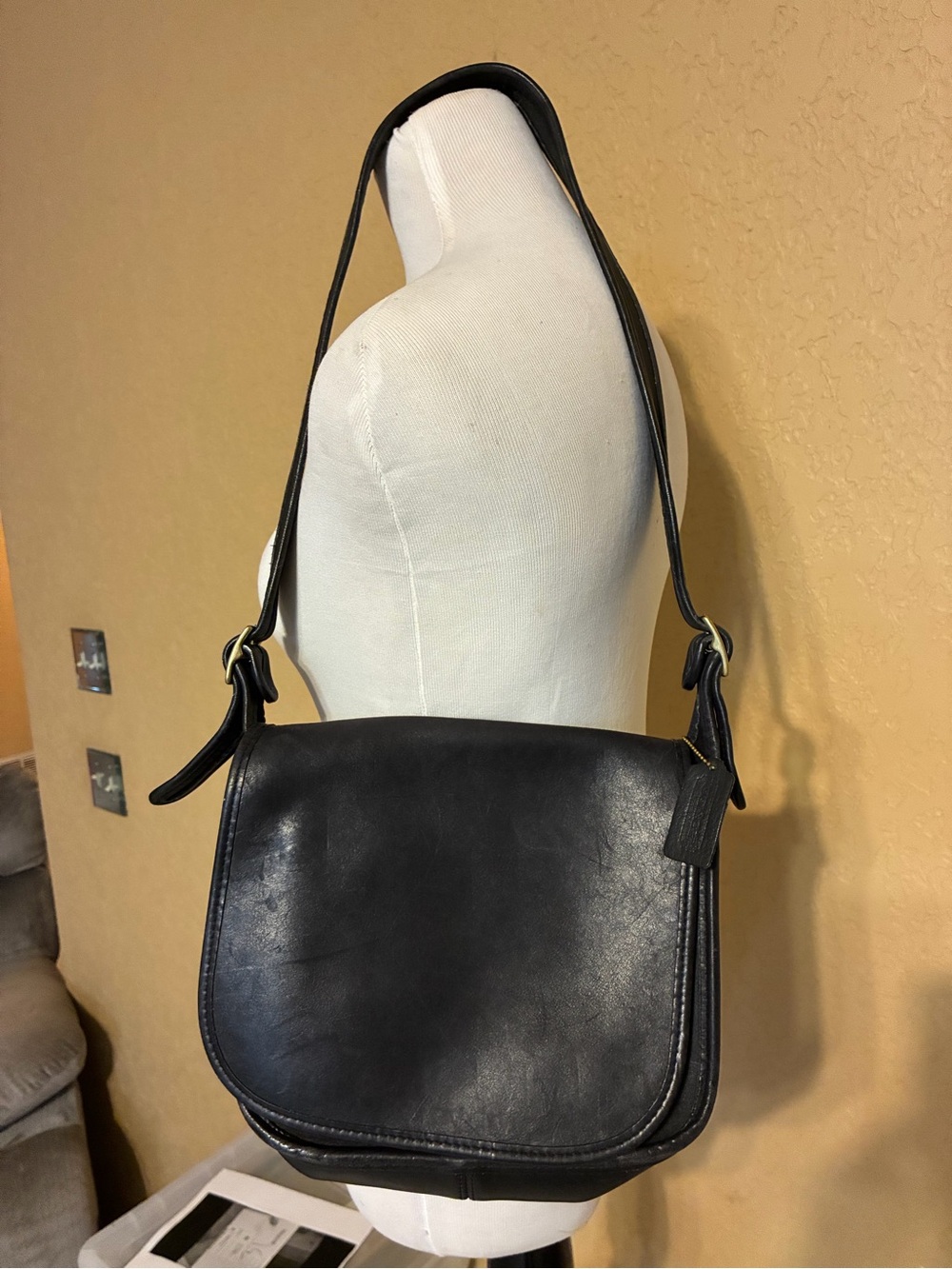 Vintage Coach Black Leather B5B – 9170 Bag